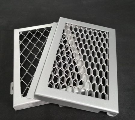ผนังภายนอกเคลือบ stretch mesh อลูมิเนียม veneer กับและผงเคลือบปลาย
