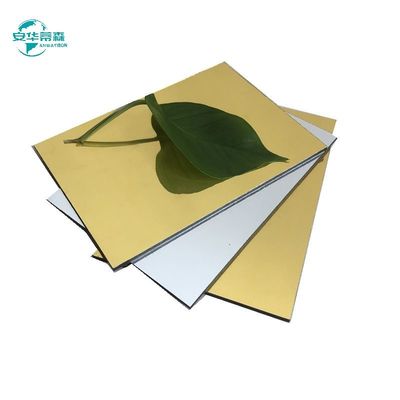แผ่นแซนวิชที่ได้รับการรับรองจาก SGS ความยาว 2440 มม เหมาะสําหรับสภาพอากาศทุกชนิด